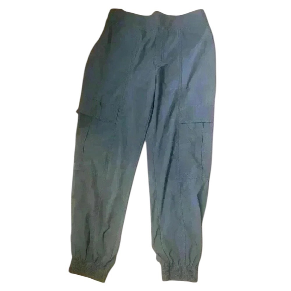 Athleta pant 4P NWOT Never worn. Greenish color. water resistant. - Picture 2 of 11